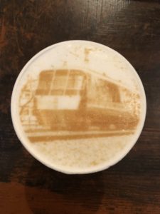 電車のラテアート